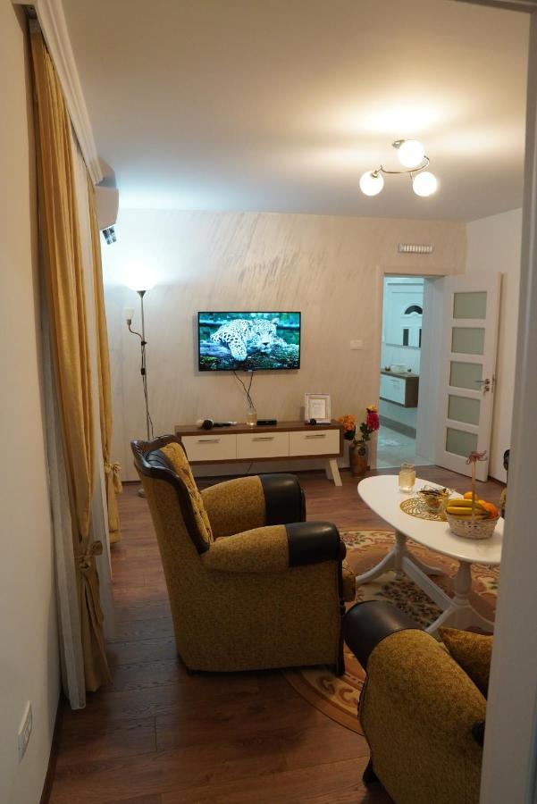 Apartments Manitovac M Niksic Ngoại thất bức ảnh