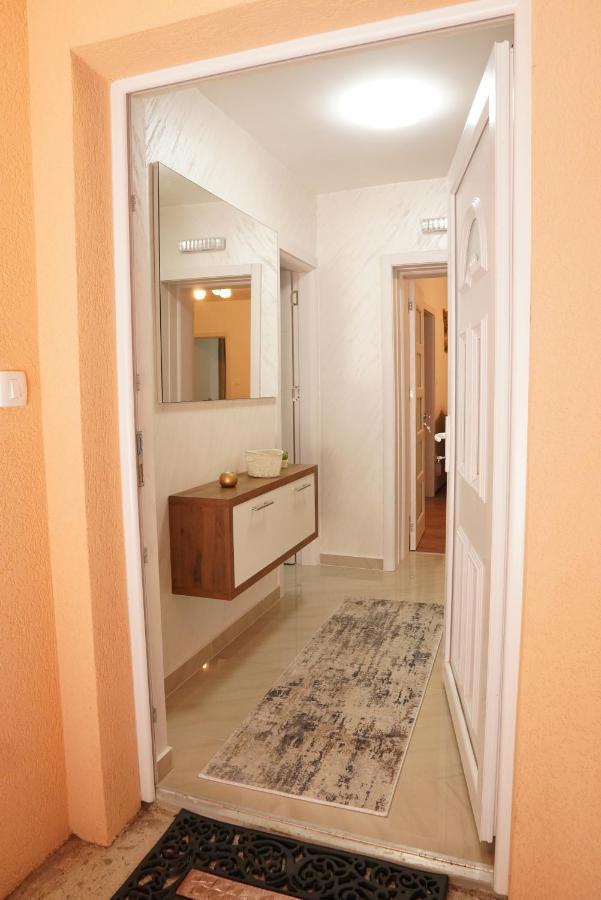 Apartments Manitovac M Niksic Ngoại thất bức ảnh