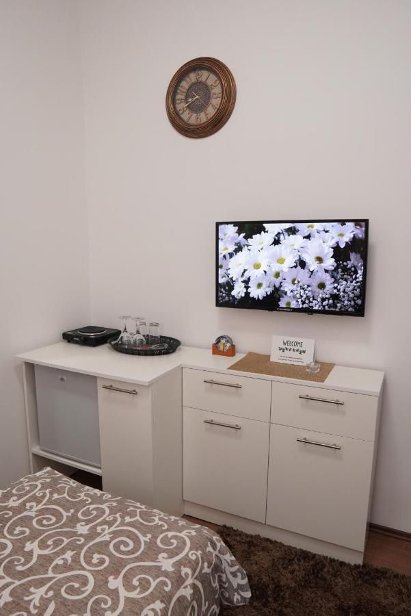 Apartments Manitovac M Niksic Ngoại thất bức ảnh