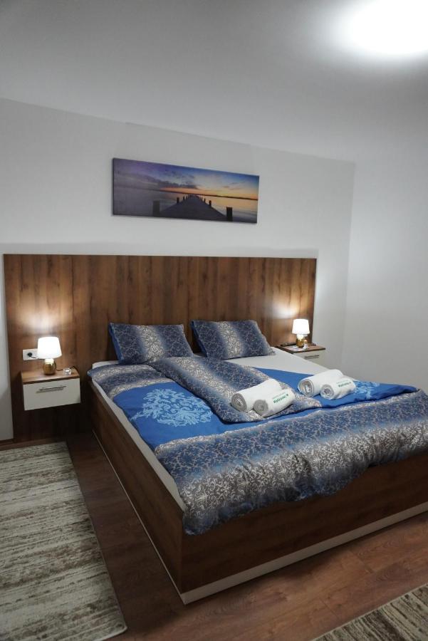 Apartments Manitovac M Niksic Ngoại thất bức ảnh