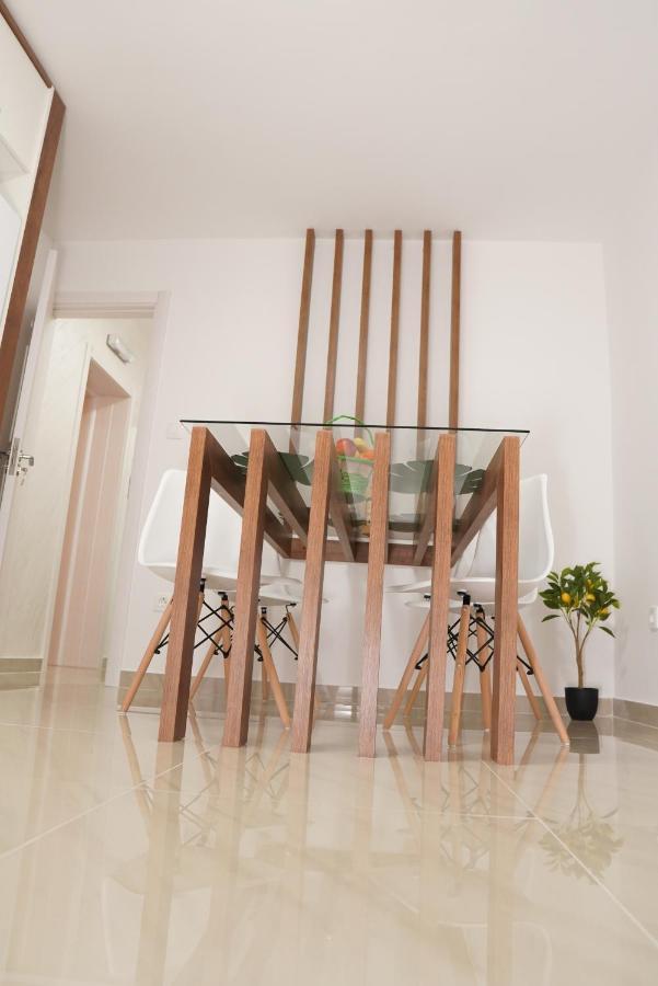 Apartments Manitovac M Niksic Ngoại thất bức ảnh